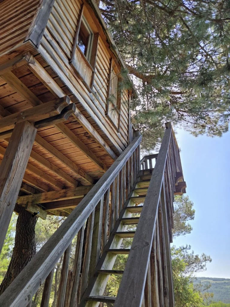 Une Cabane à Caseneuve