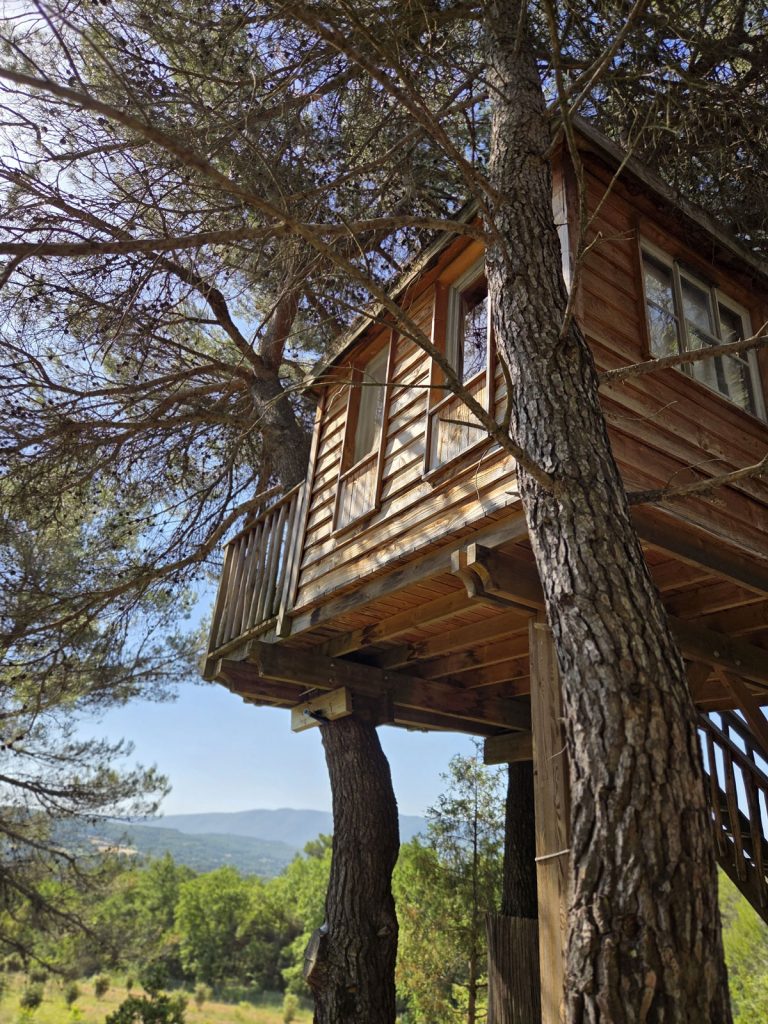 Une Cabane à Caseneuve