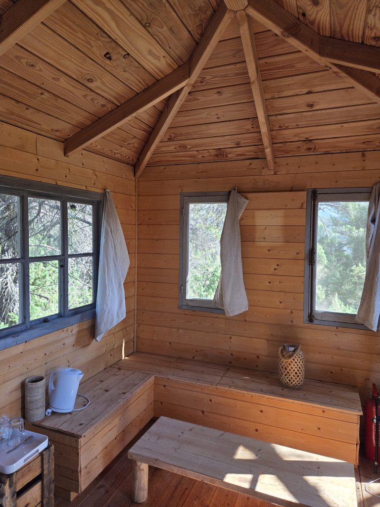 Une Cabane à Caseneuve