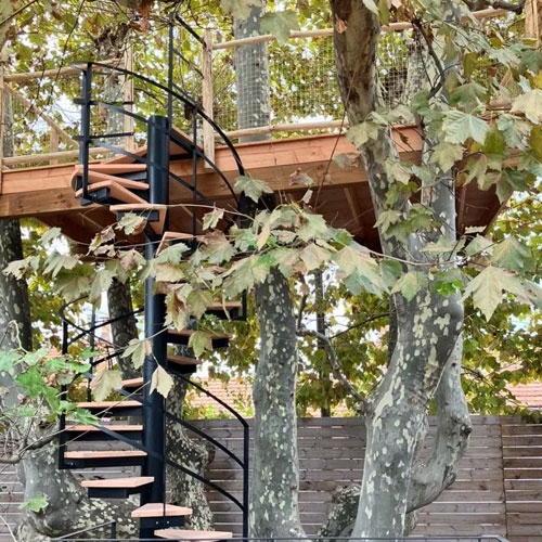 Escalier colimaçon accès terrasse perchée