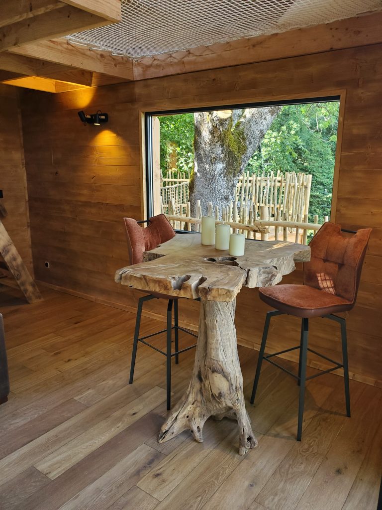 Une cabane sur le Plateau-des-Petites-Roches