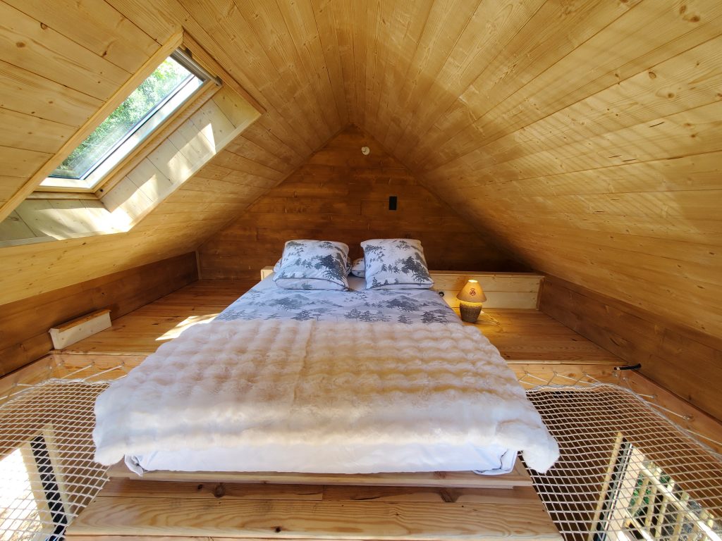 Une cabane sur le Plateau-des-Petites-Roches