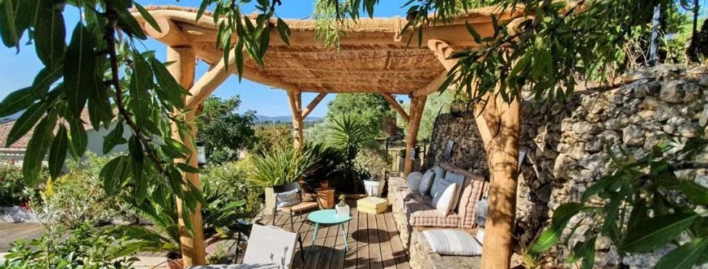 Pergola en bois autoportée